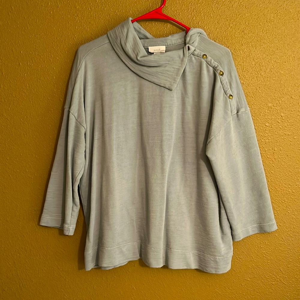 3/4 sleeve scoop neck